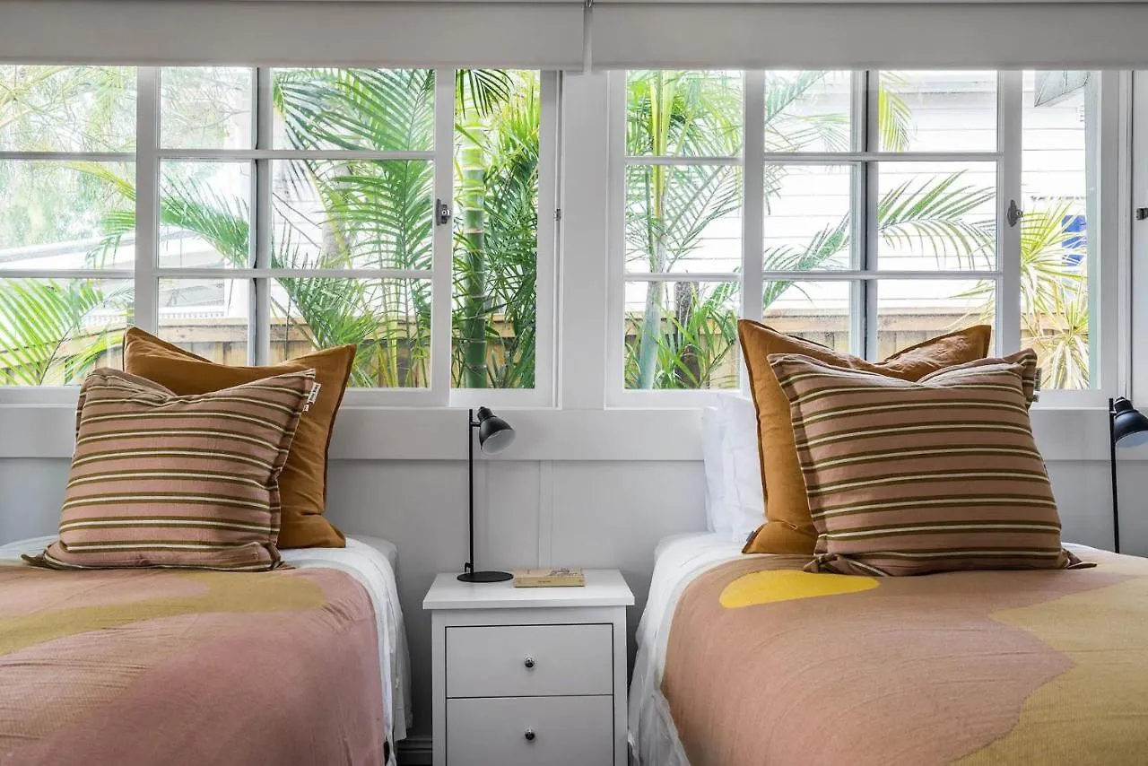 Gidgets House - Renovated Beach House With Hot Tub 바이런베이 펜션